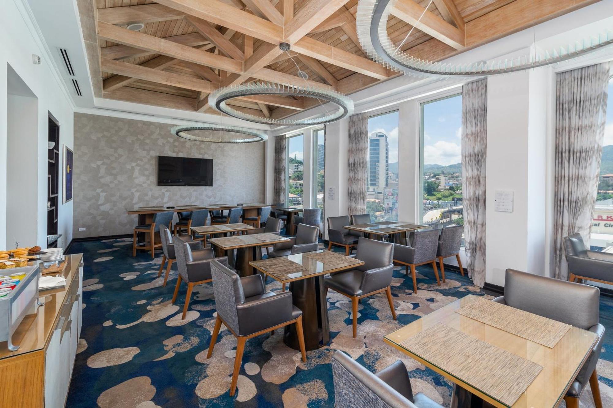 Intercontinental Tegucigalpa At Multiplaza Mall By Ihg Zewnętrze zdjęcie